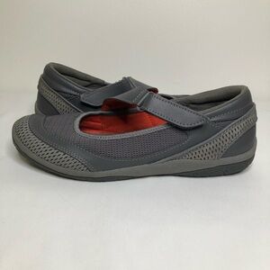 Clarks Collection Soft cushion Gray Womens Slip On Flats Size 8M